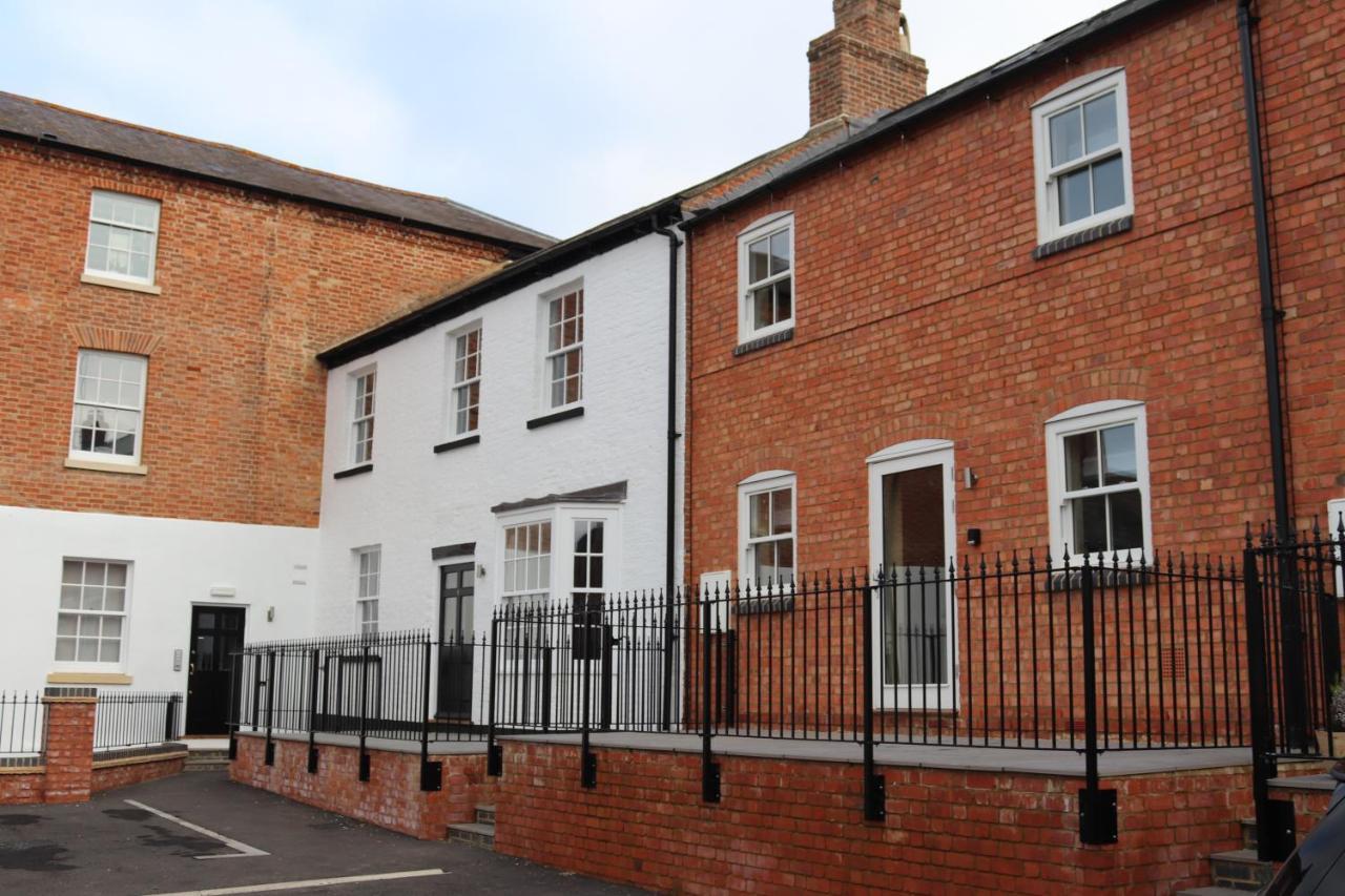 Canal View Cottage With Log Fire & Parking Blisworth Exterior foto